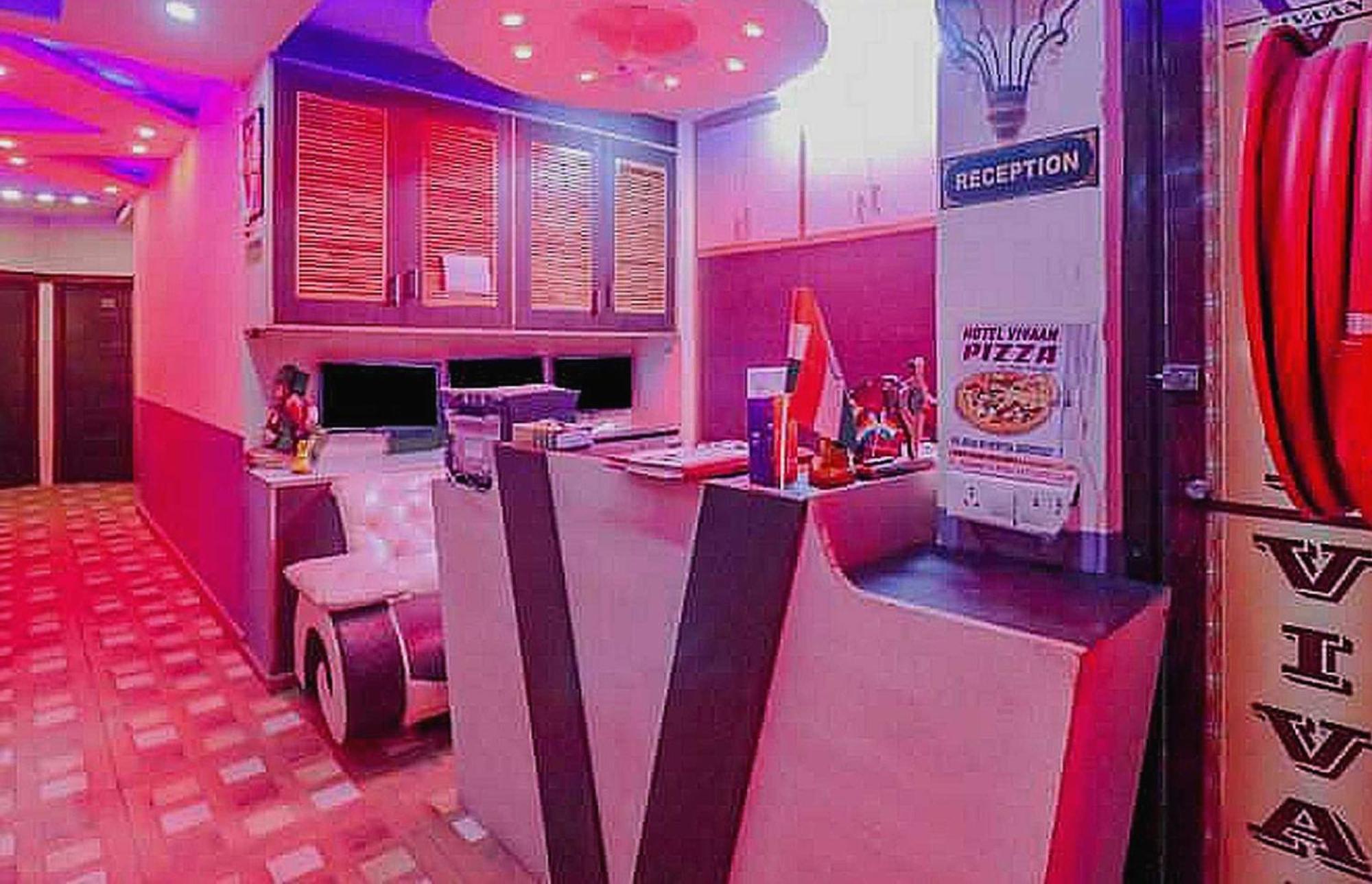 Super Hotel O Vivaan Residency Rohtak Bagian luar foto