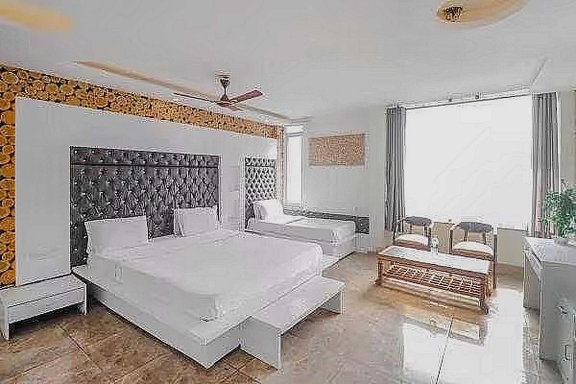 Super Hotel O Vivaan Residency Rohtak Bagian luar foto